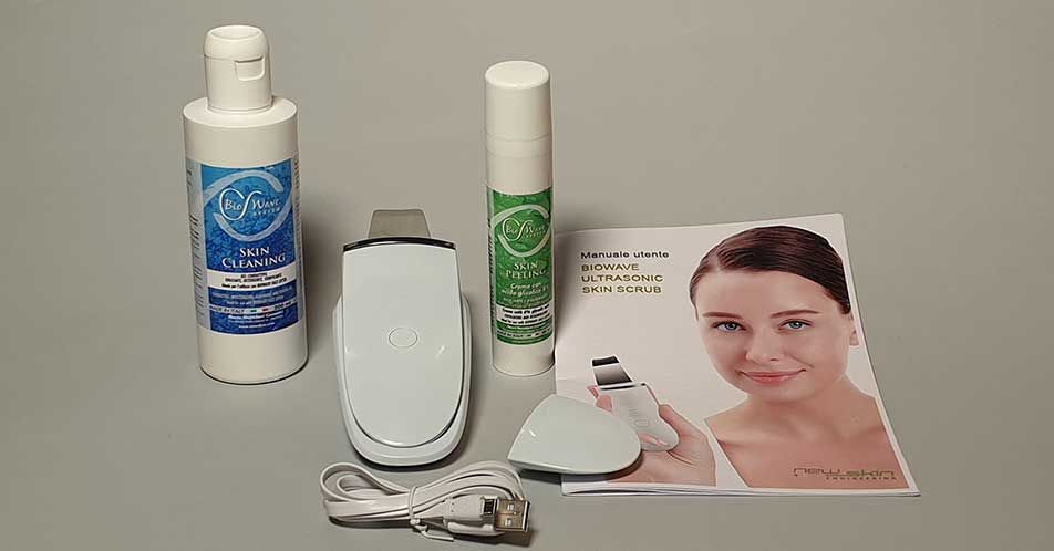 Dispositivo Skin Scrub e crema Skin Peeling,